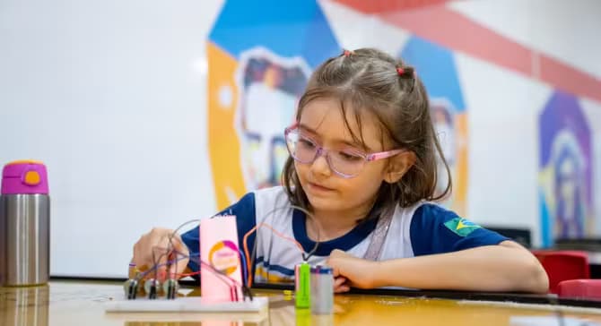TRON Robótica Educativa
